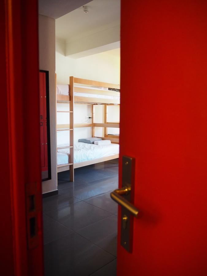 Globo Happy Hostel Angra do Heroismo Exterior photo